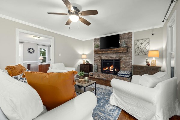 How can parents in the UK support their children's education during school closures?